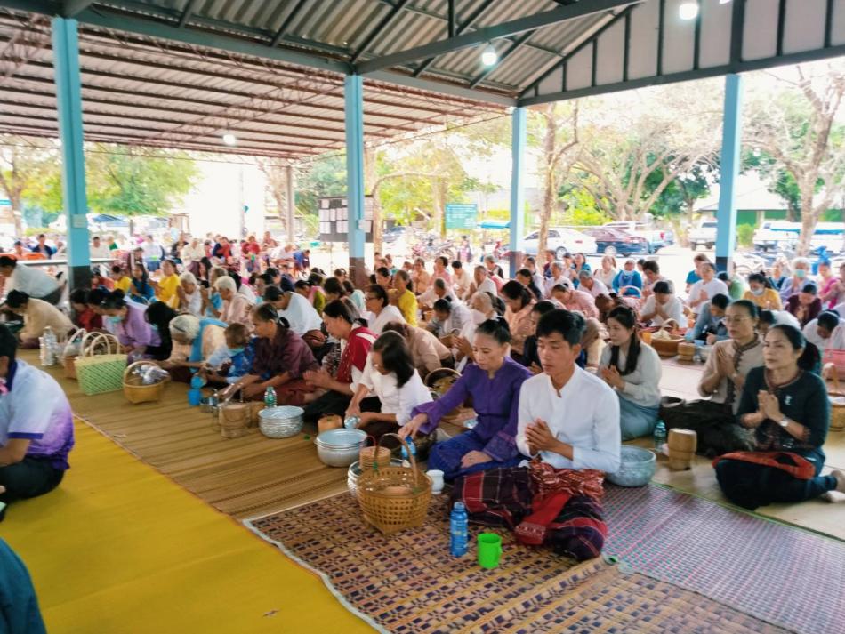"บุญเดือนสาม" หรือ "บุญข้าวจี่" เป็นบุญประเพณีที่ลูกหลานชาวอีสานสืบทอดกันมาช้านานตั้งแต่โบราณกาล